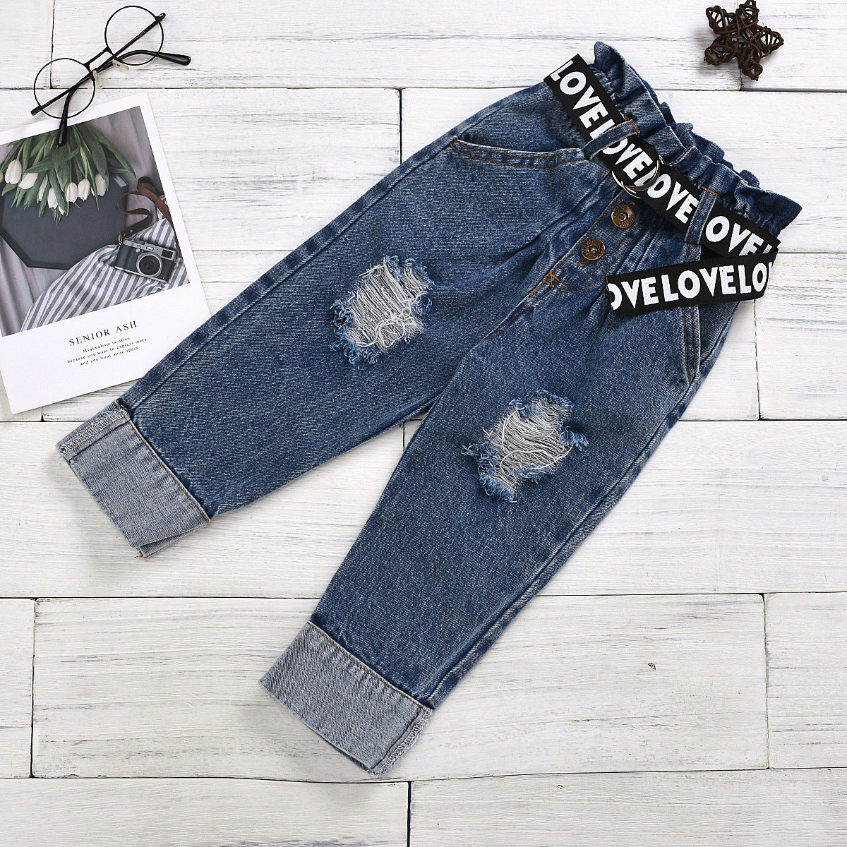 New Black Letter Print T-Shirt Button Ripped Denim Trousers Belt Set